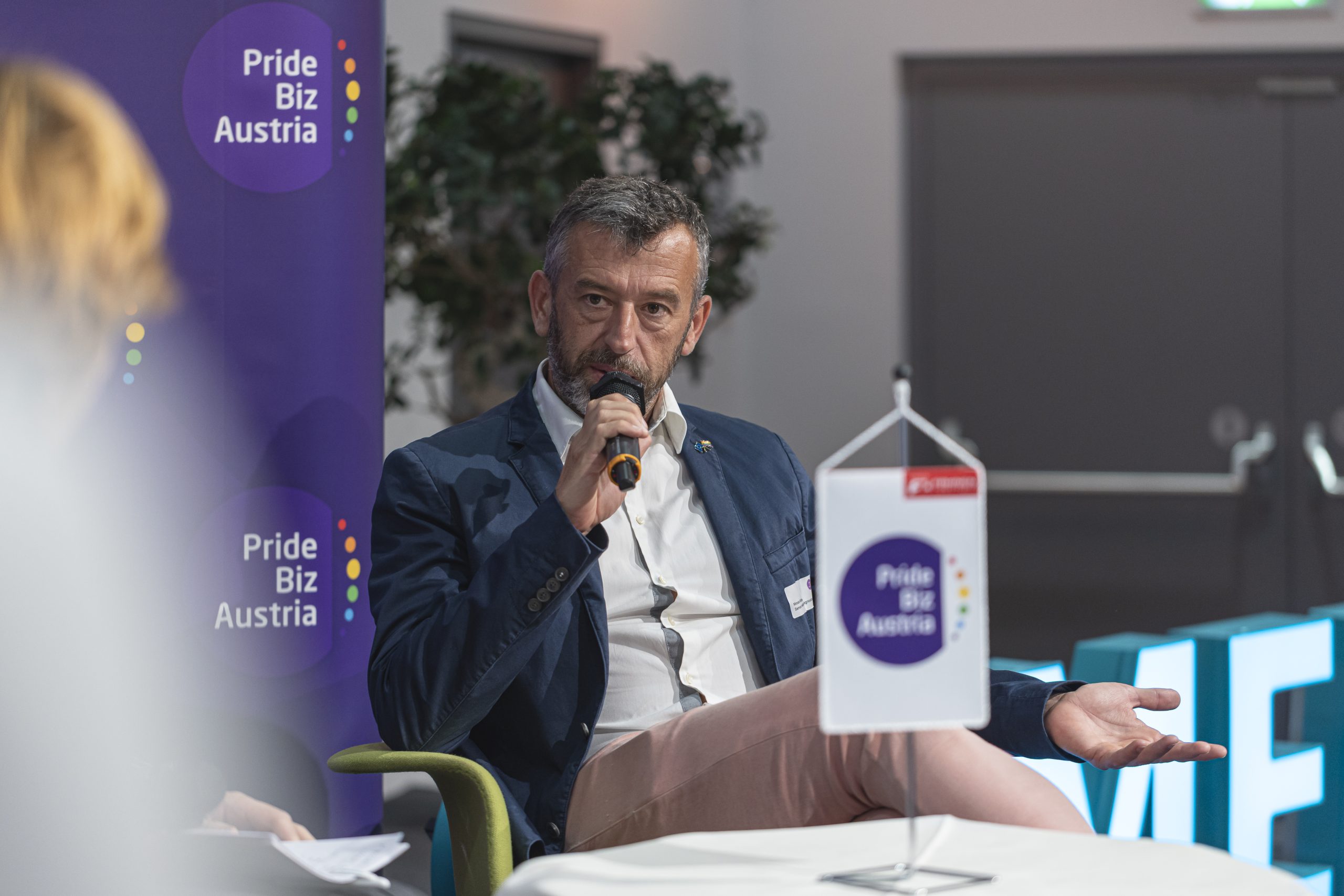 PRIDE-BIZ_OKT25-7364